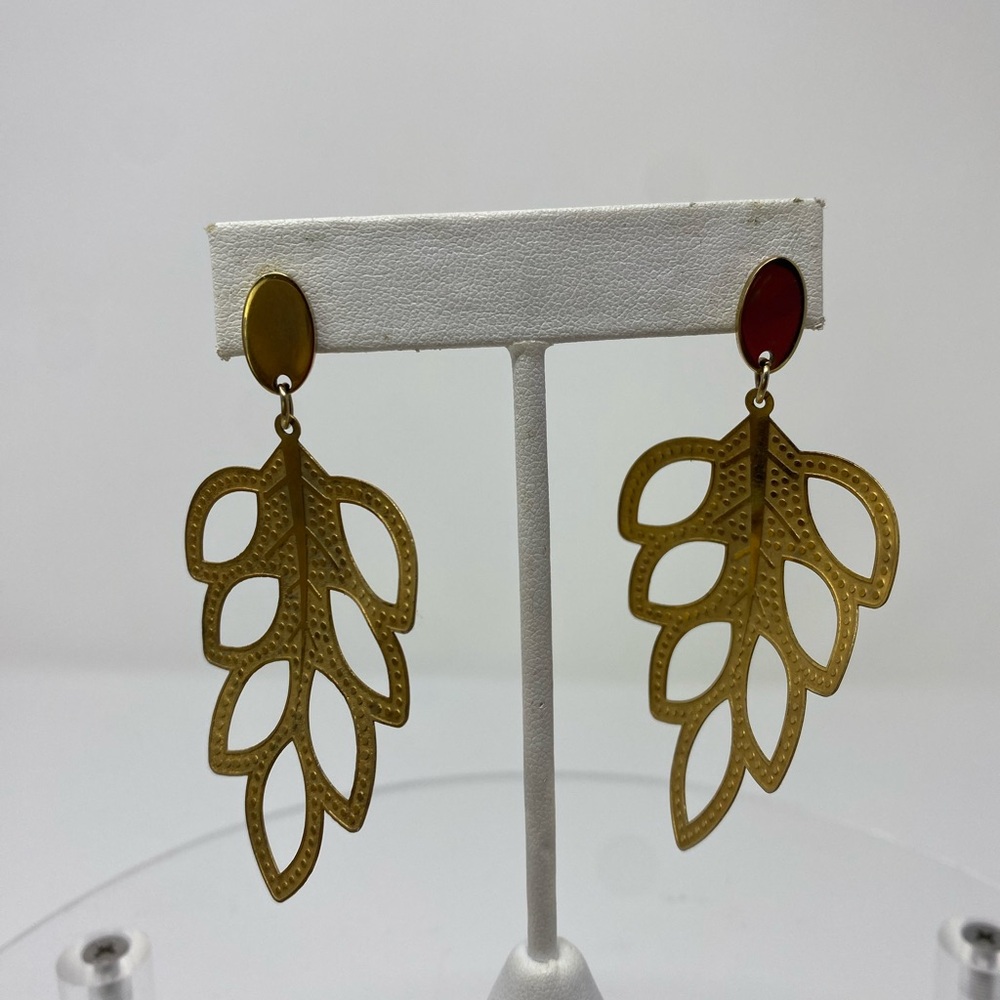 Elegant Gold Leaf Earrings